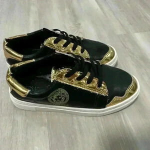 5. Versace sneakers boys shoes Leather Embossing Design Black Gold Metal Low Cut